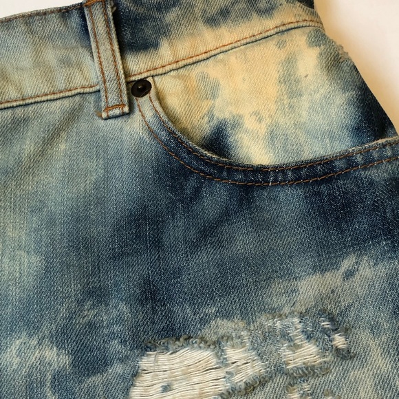 Dolce & Gabbana destroyed denim cut off shorts - Picture 13 of 14